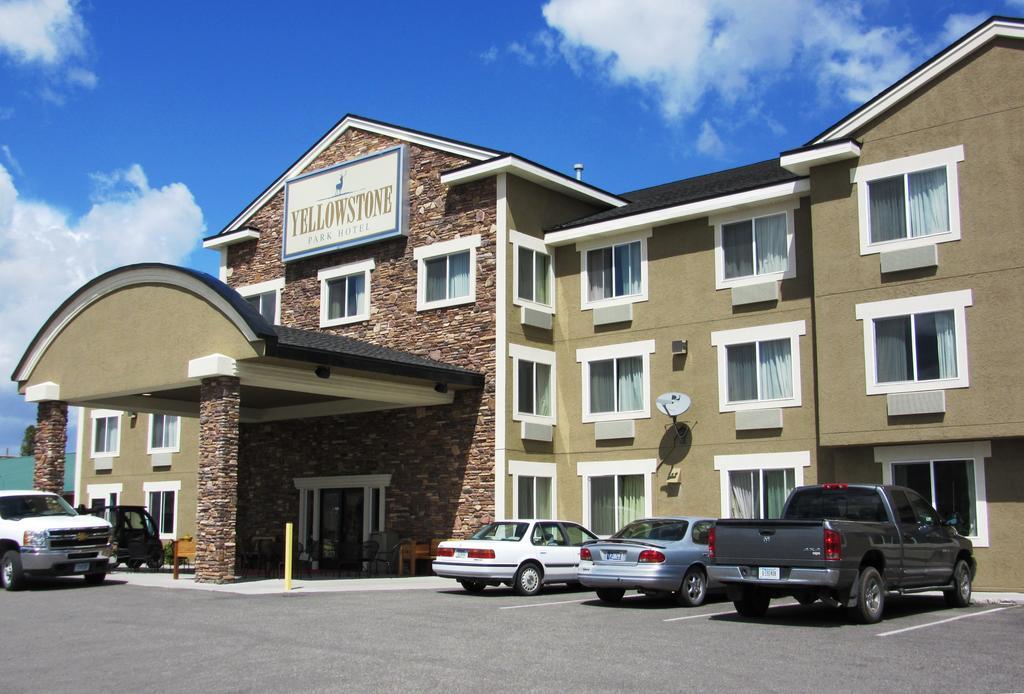 Yellowstone Park Hotel Вест-Йеллоустоун Екстер'єр фото